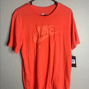 Orange Nike T-shirt size m